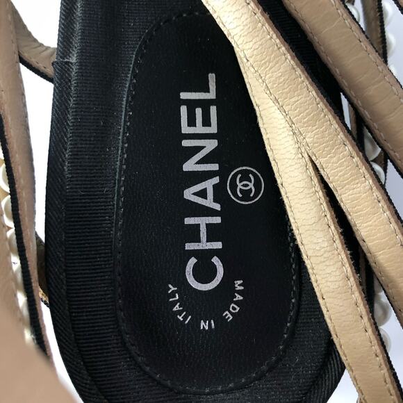 Chanel CC Logo Calfskin Pearl Runway 2016 Gladiator Heeled Sandals 39 - Picture 10 of 10